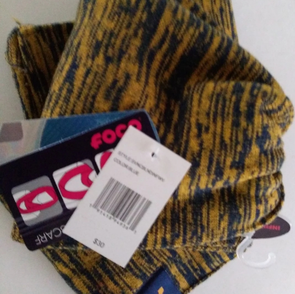 Infinity Scarf - Picture 3 of 3
